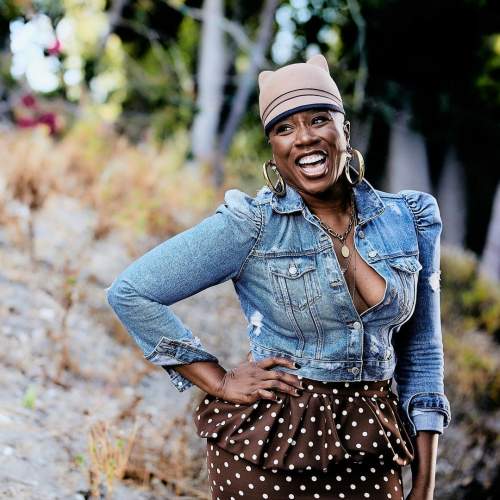 Aisha Hinds measurements, bio, height, weight, shoe, and bra size