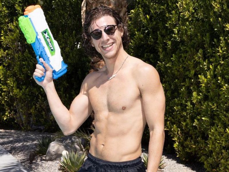 Eric Mondo measurements, bio, height, weight, and shoe size