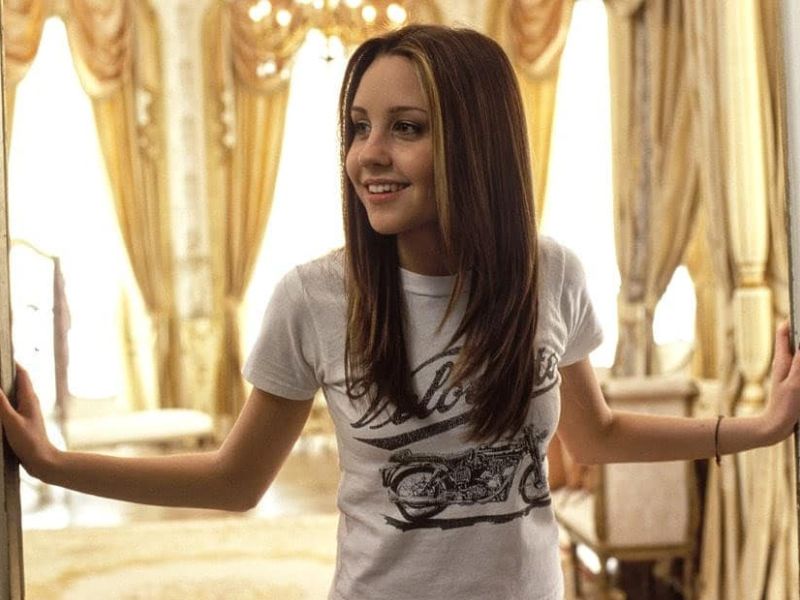 Amanda Bynes measurements, bio, height, weight, shoe, and bra size