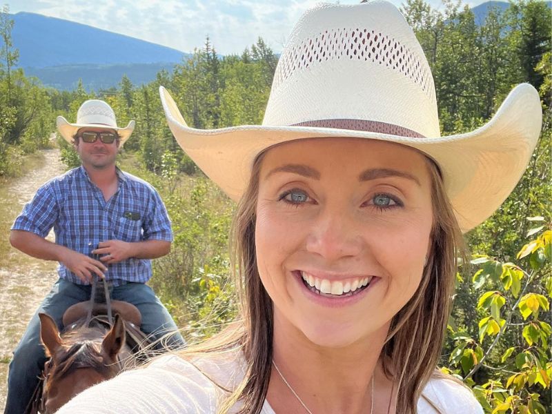 Amber Marshall's measurements, bio, height, weight, shoe, and bra size