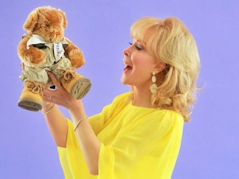 Barbara Eden measurements, bio, height, weight, shoe and bra size