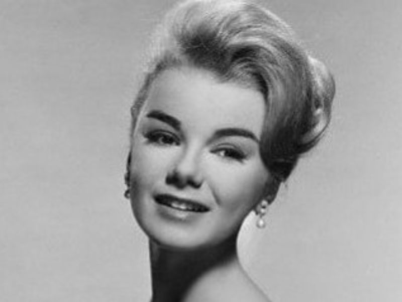 Ahna Capri measurements, bio, height, weight, shoe, and bra size