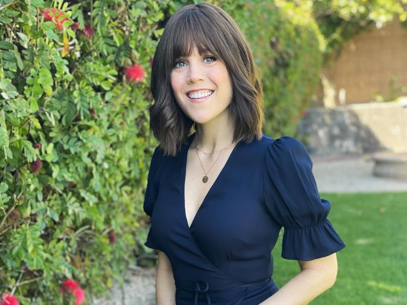 Erin Krakow measurements, bio, height, weight, shoe, and bra size