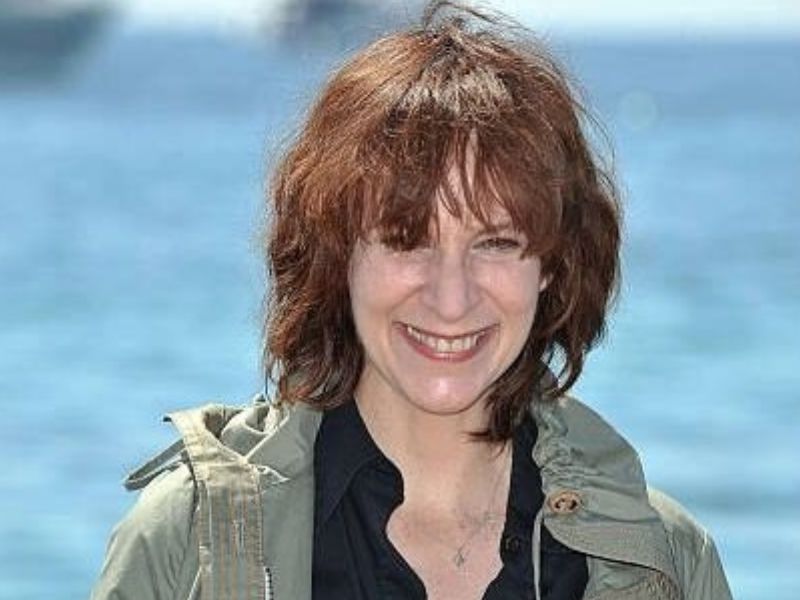 Amanda Plummer's measurements, bio, height, weight, shoe, and bra size