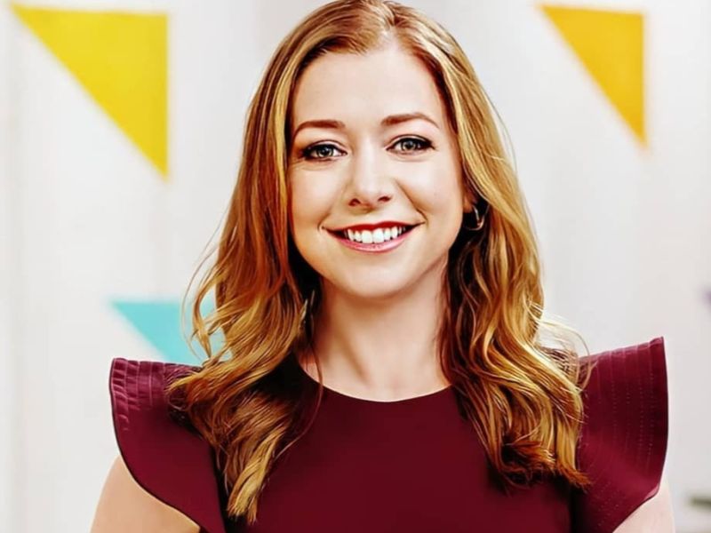 Alyson Hannigan measurements, bio, height, weight, shoe and bra size