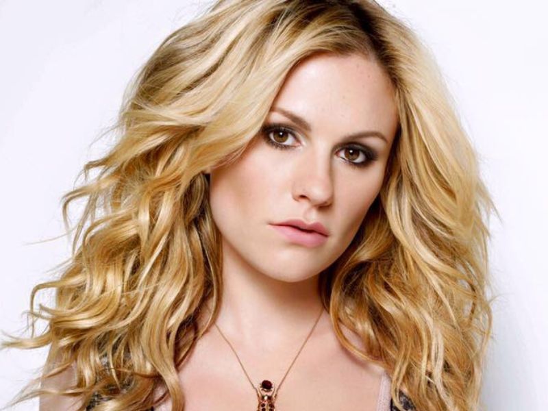 Anna Paquin measurements, bio, height, weight, shoe and bra size