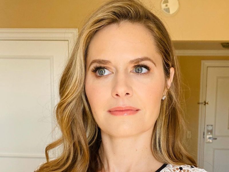 Maggie Lawson measurements, bio, height, weight, shoe and bra size