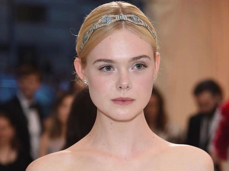 Elle Fanning measurements, bio, height, weight, shoe and bra size