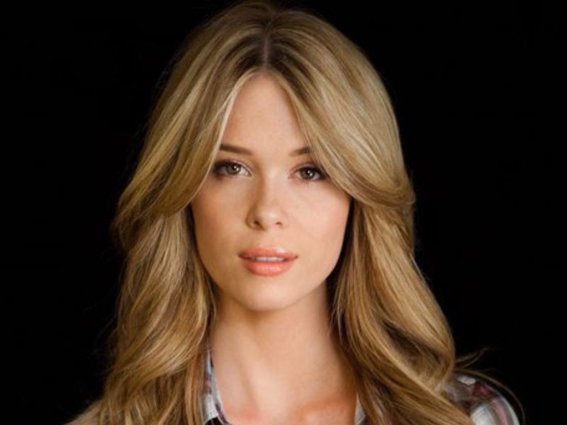 Leah Renee's measurements, bio, height, weight, shoe, and bra size