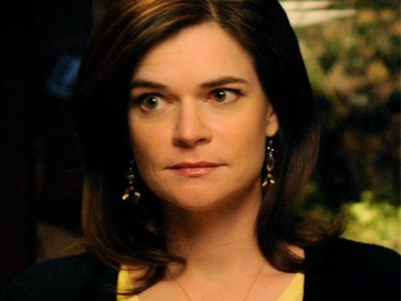 Betsy Brandt measurements, bio, height, weight, shoe and bra size