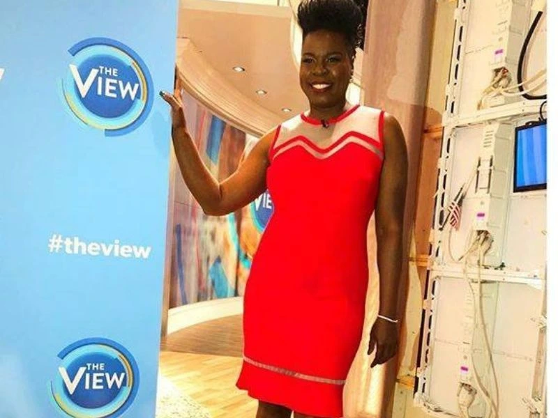 Leslie Jones measurements, bio, height, weight, shoe and bra size