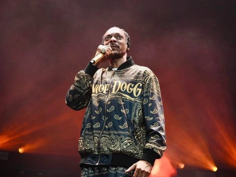 Snoop Dogg measurements, bio, height, weight, shoe size