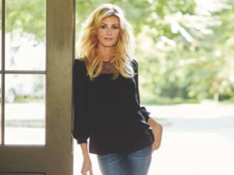 Faith Hill measurements, bio, height, weight, shoe and bra size
