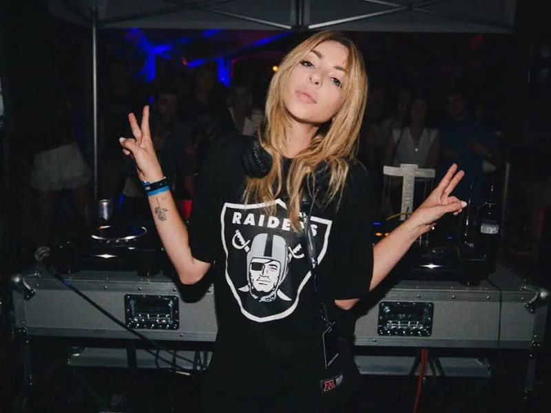 Allison Wonderland measurements, bio, height, weight, shoe, and bra size