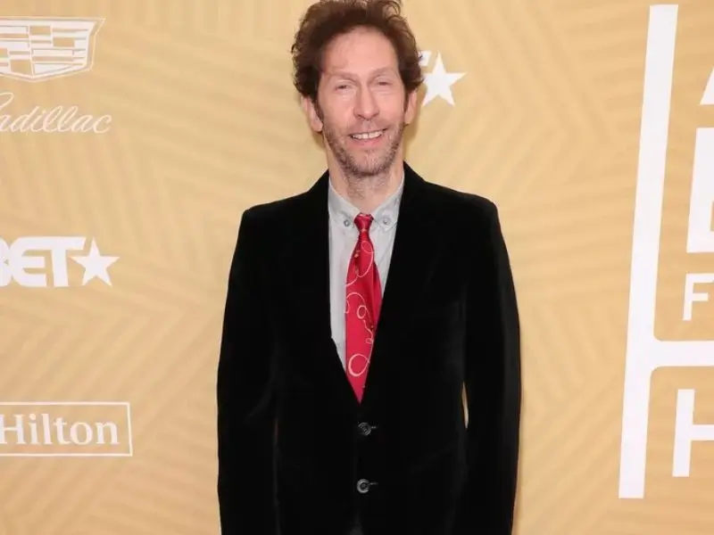 Tim Blake Nelson measurements, bio, height, weight, shoe size