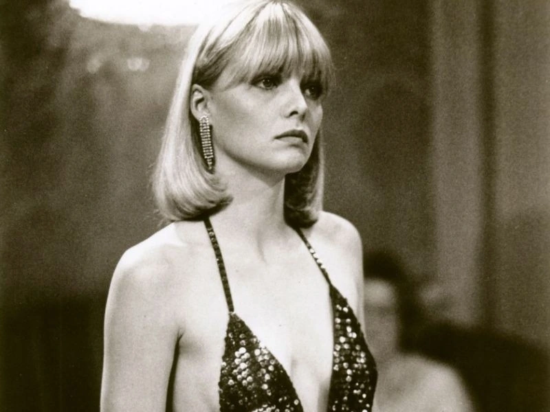 Michelle Pfeiffer measurements, bio, height, weight, shoe and bra size