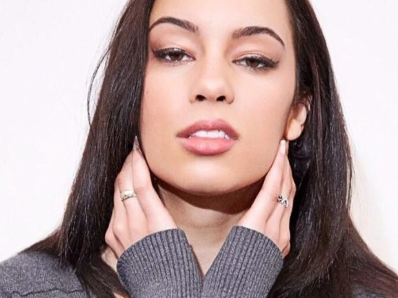 Heather Paige Cohn's measurements, bio, height, weight, shoe, and bra size