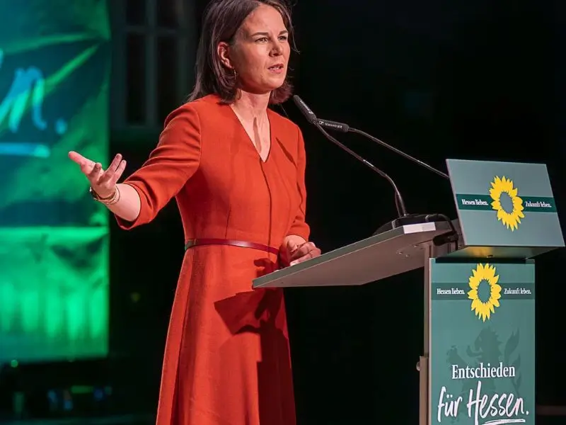 Annalena Baerbock measurements, bio, height,weight, shoe and bra size