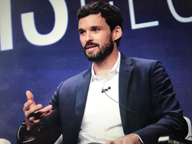 Austin Nichols measurements, bio, height, weight, shoe size