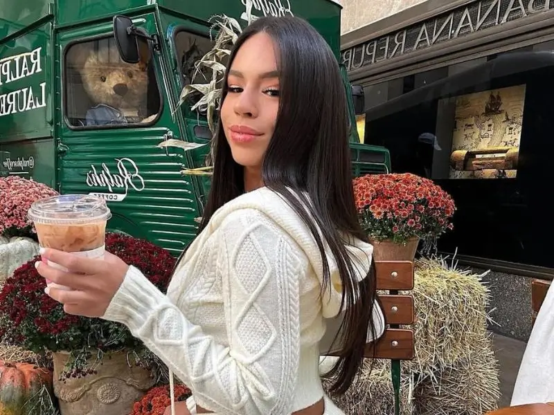 Autumn Falls measurements, bio, height,weight, shoe and bra size