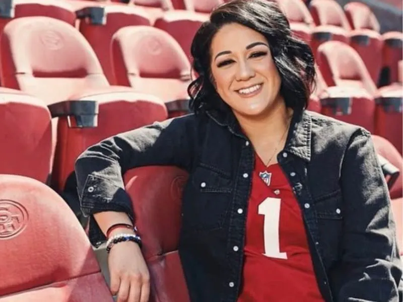 Bayley measurements, bio, height, weight, shoe and bra size