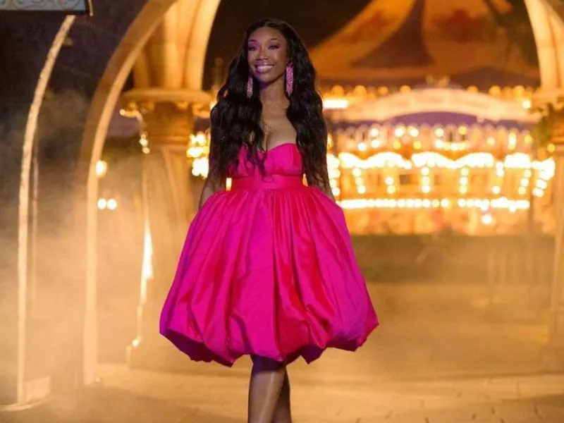 Brandy Norwood measurements, bio, height, weight, shoe and bra size
