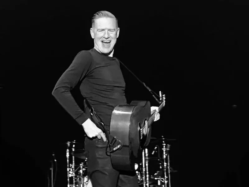 Bryan Adams measurements, bio, height, weight, shoe  size