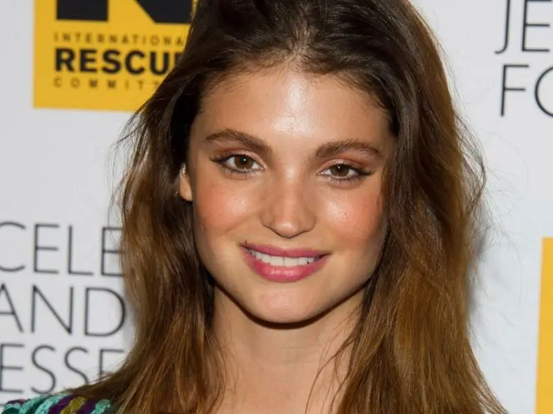 Charlbi Dean measurements, bio, height,weight, shoe and bra size