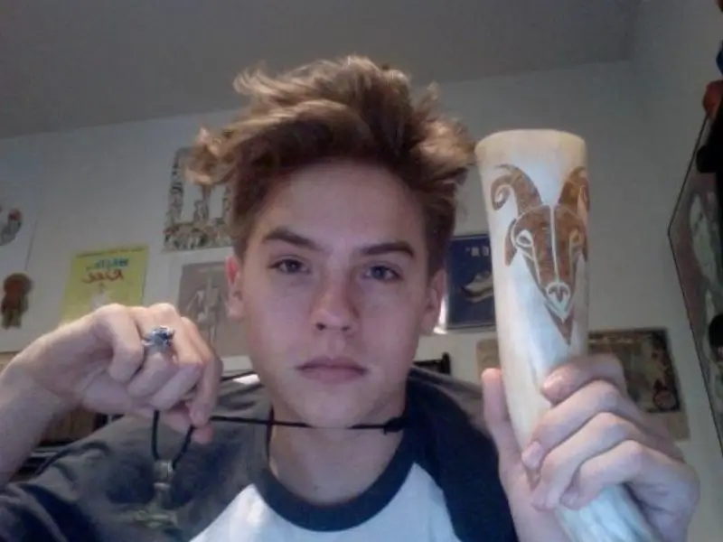 Dylan Sprouse measurements, bio, height,weight, shoe size