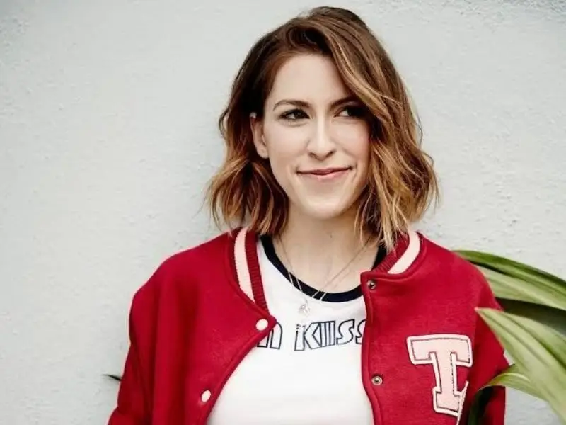 Eden Sher measurements, bio, height,weight, shoe and bra size