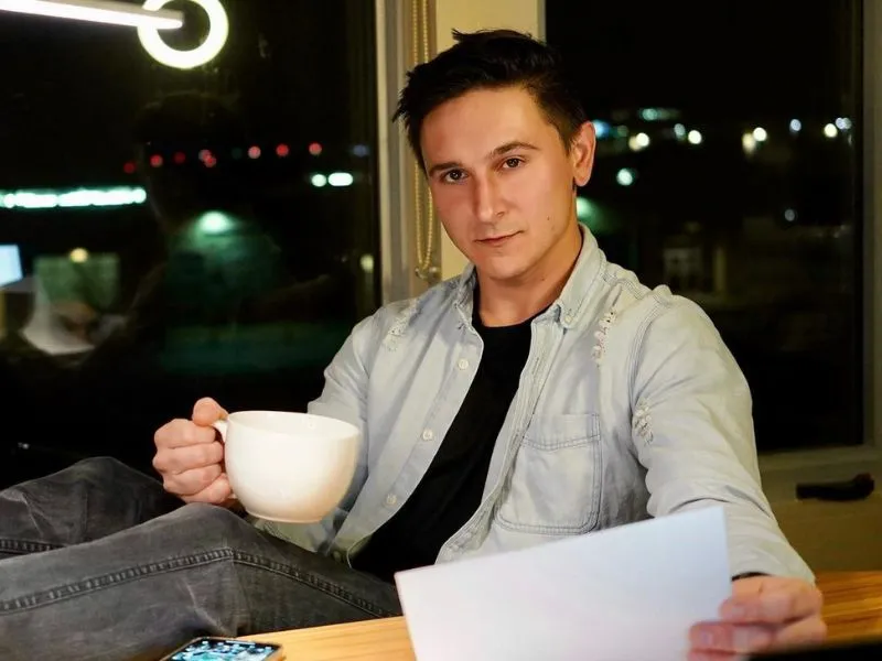 Mitchel Musso measurements, bio, height, weight, shoe size