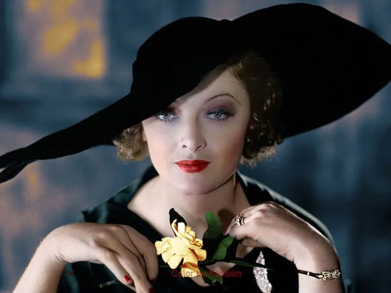 Myrna Loy measurements, bio, height, weight, shoe and bra size