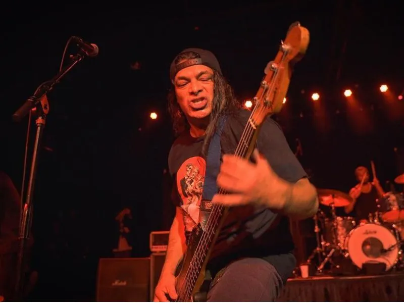 Robert Trujillo measurements, bio, height, weight, shoe size