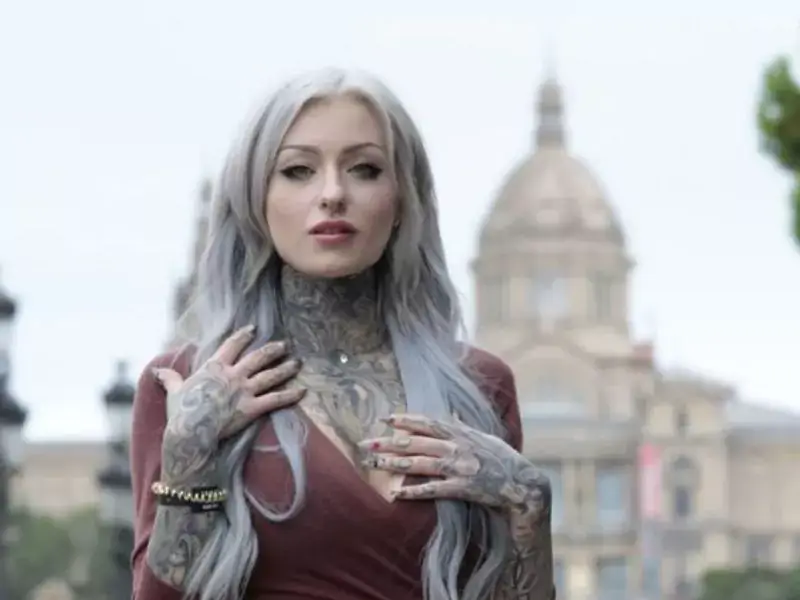 Ryan Ashley Malarkey Measurements, bio, height, weight, shoe and bra size