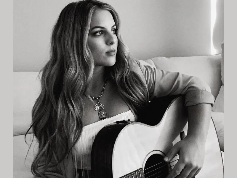 Abby Lane measurements, bio, height, weight, shoe and bra size