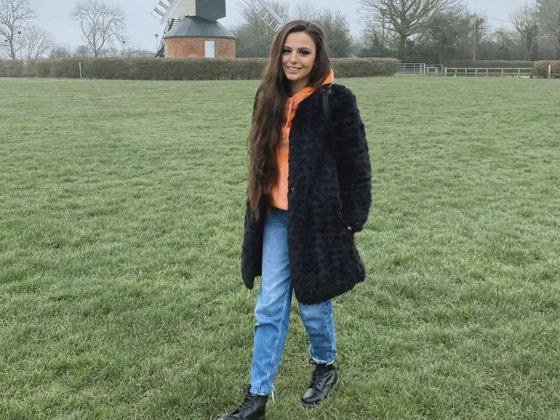 Cher Lloyd measurements, bio, height, weight, shoe and bra size