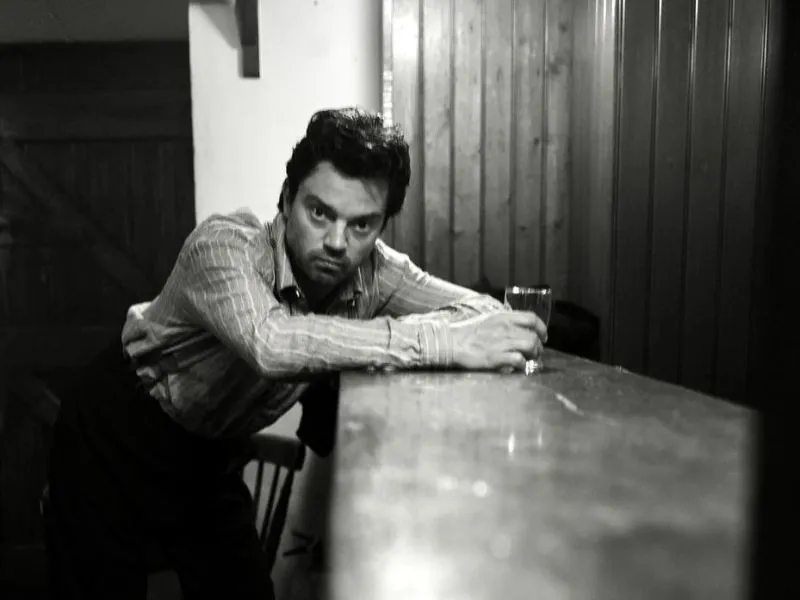 Dominic Cooper measurements, bio, height, weight, shoe size