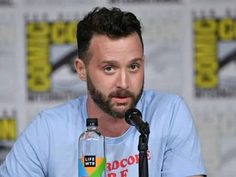 Eddie Kaye Thomas measurements, bio, height, weight, shoe size