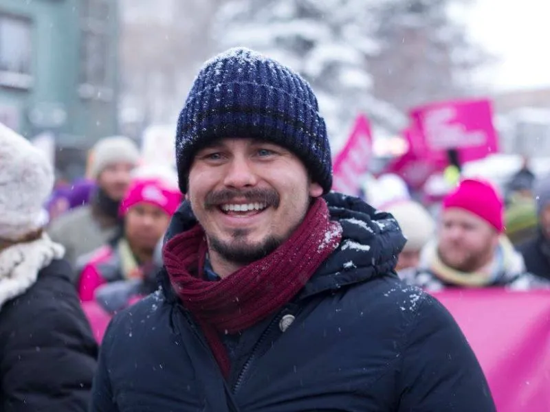 Jason Ritter measurements, bio, height, weight, shoe size