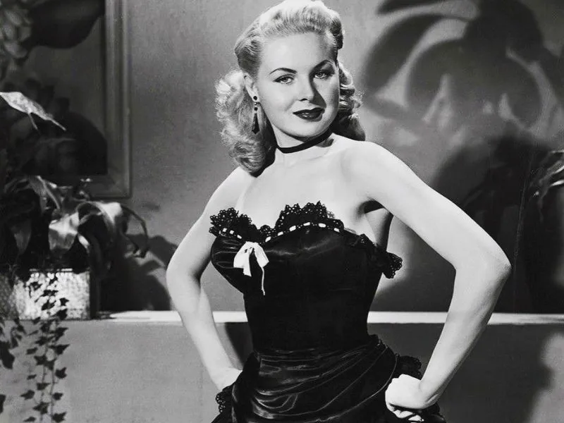 Joi Lansing measurements, bio, height, weight, shoe and bra size