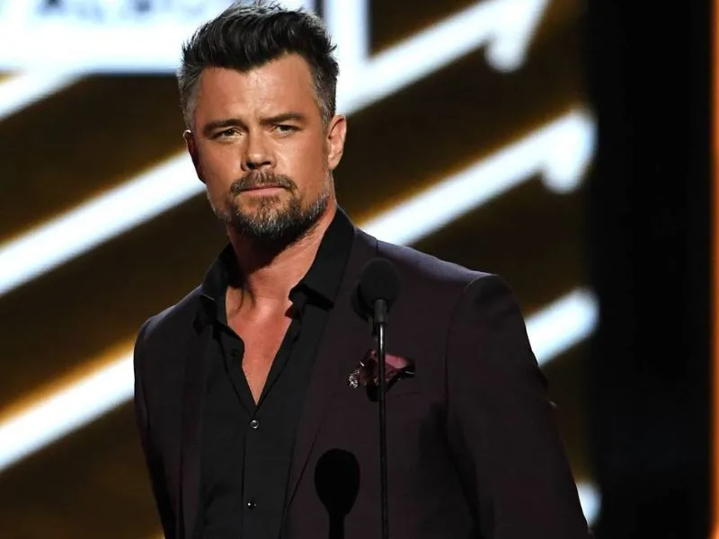 Josh Duhamel measurements, bio, height, weight, shoe size
