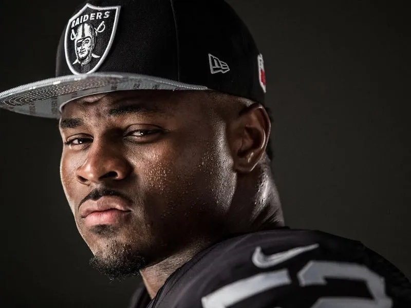 Khalil Mack measurements, bio, height, weight, shoe size