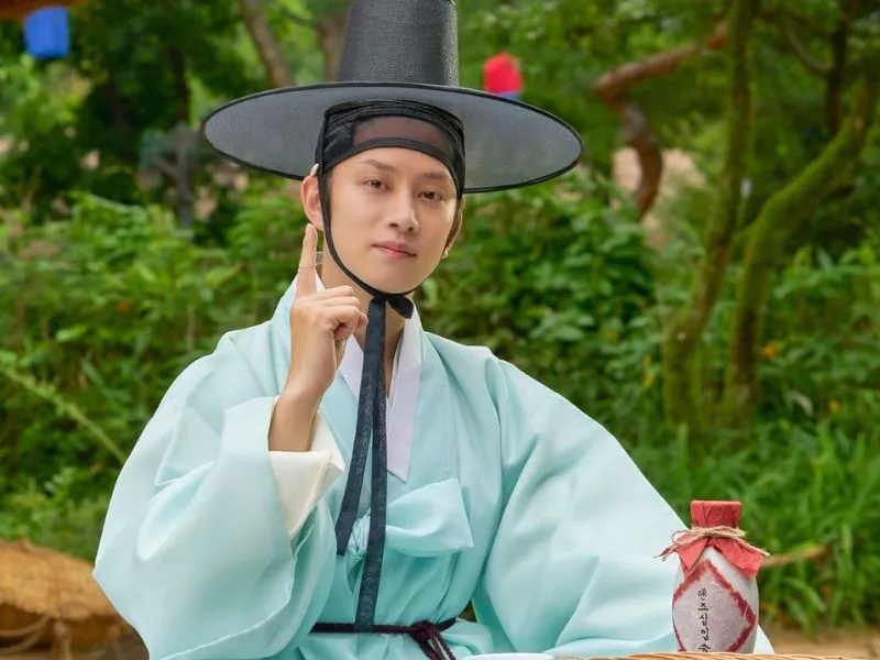 Kim Hee-chul measurements, bio, height, weight, shoe size