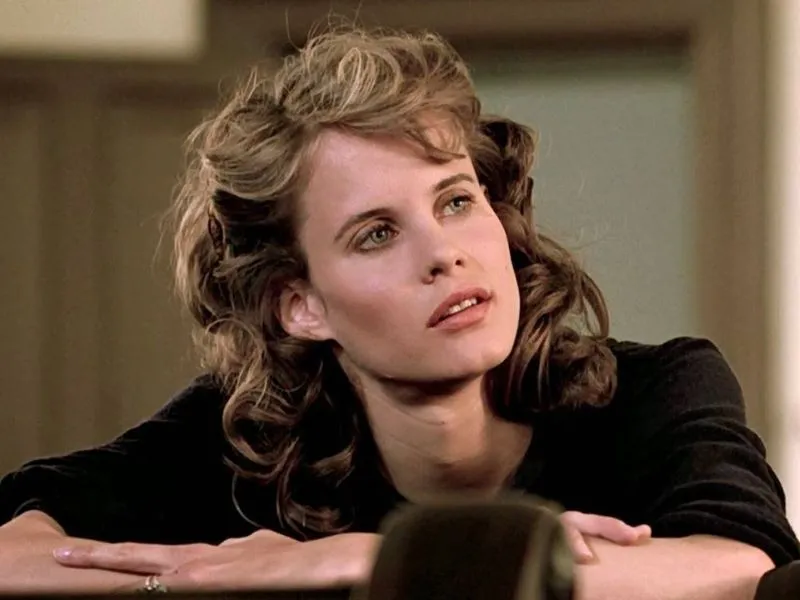 Lori Singer measurements, bio, height, weight, shoe and bra size