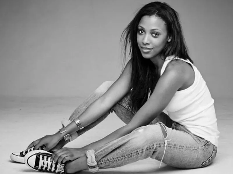 Meagan Holder measurements, bio, height, weight, shoe and bra size