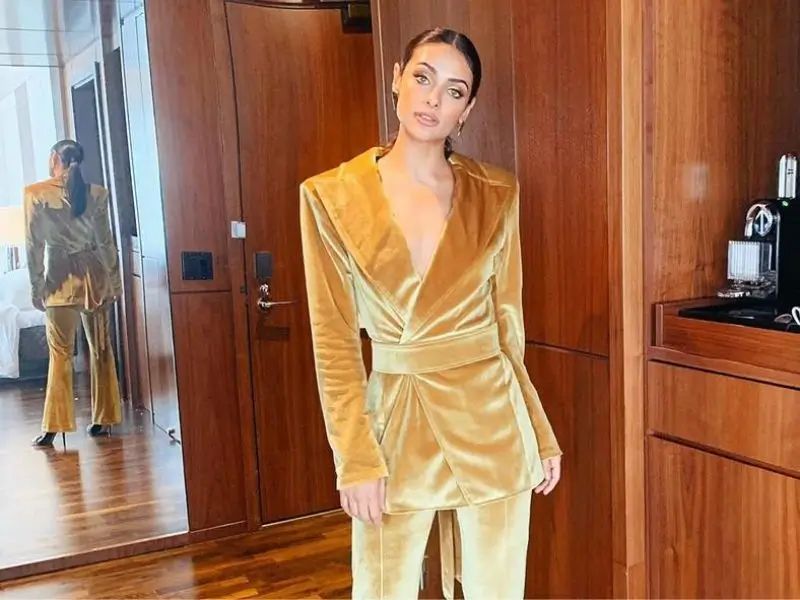 Renata Notni measurements, bio, height,weight, shoe and bra size