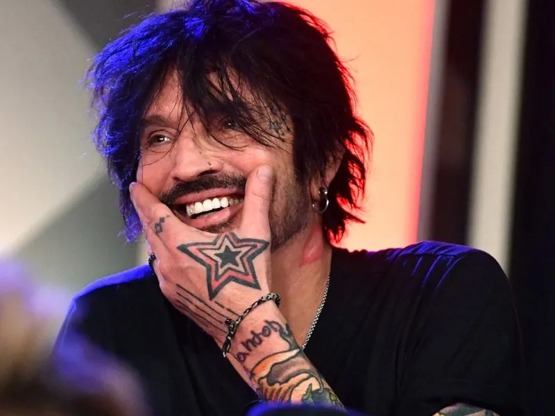 Tommy Lee measurements, bio, height, weight, shoe size