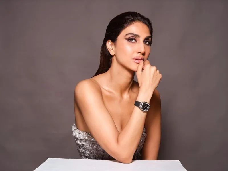 Vaani Kapoor measurements, bio, height, weight, shoe and bra size