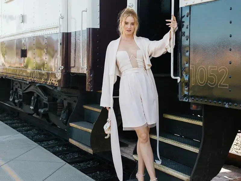 Virginia Gardner measurements, bio, height, weight, shoe and bra size