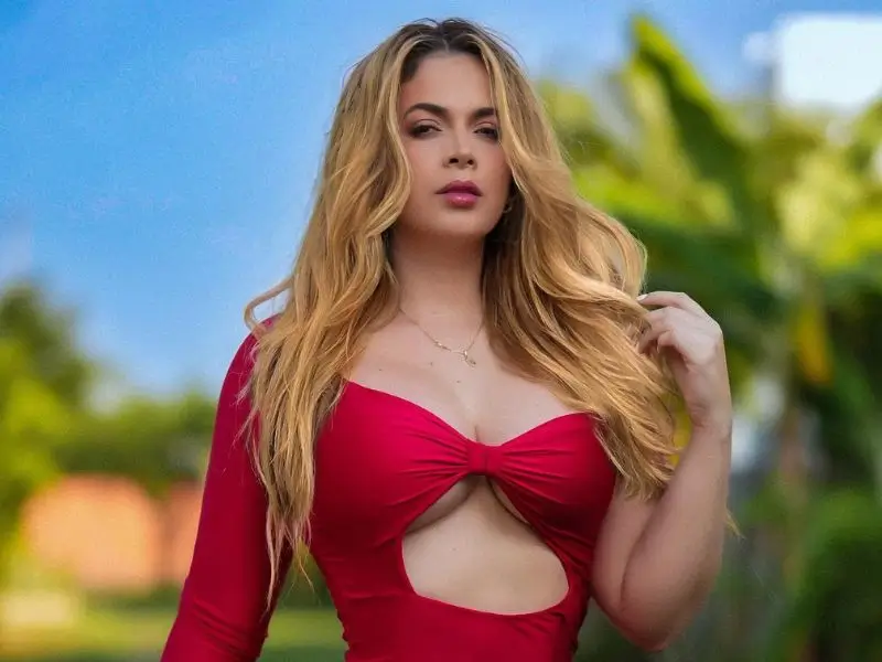 Yisela Avendano measurements, bio, height, weight, shoe and bra size